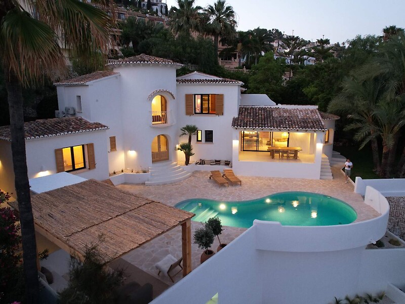 Luxe villa in Moraira met zeezicht